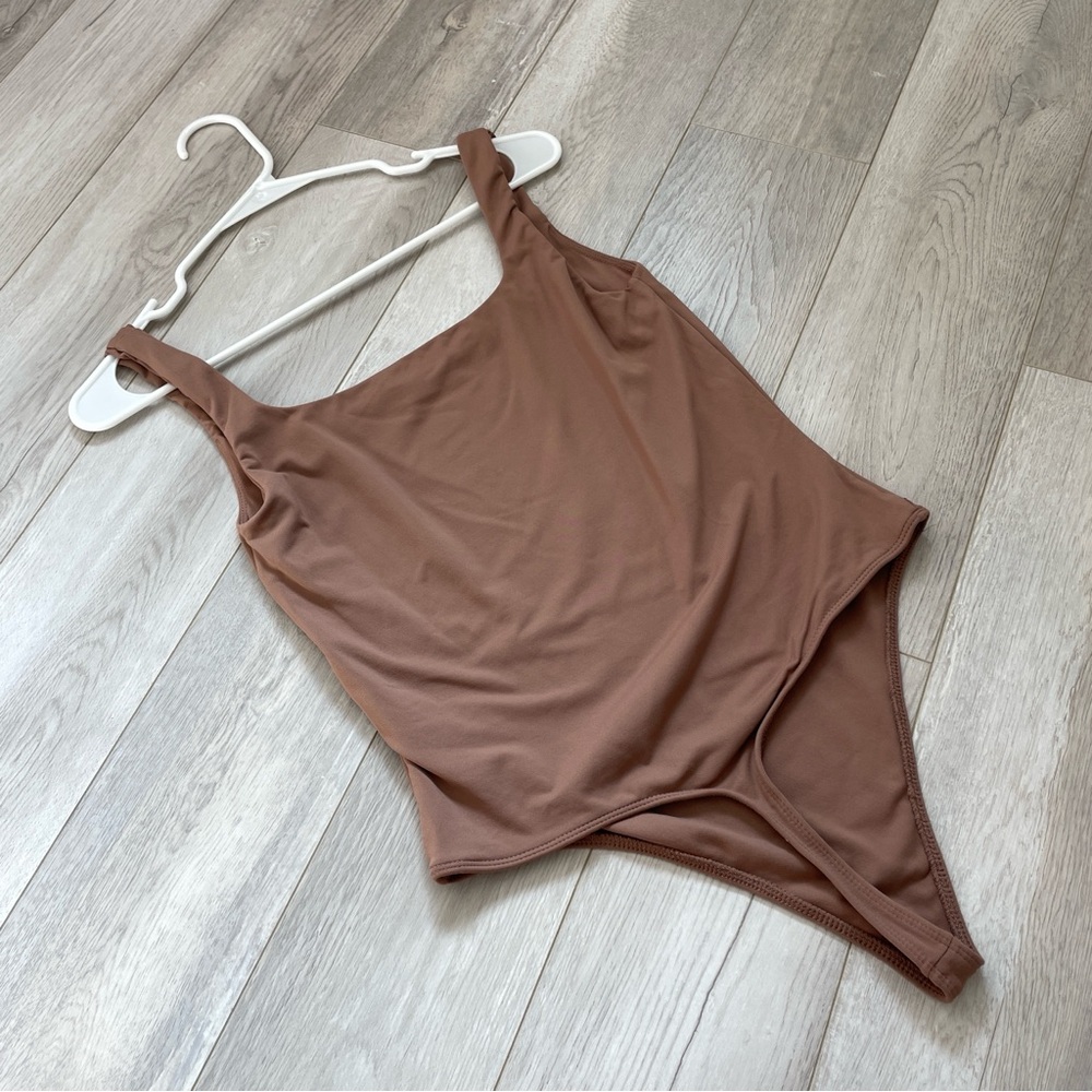 Babaton Contour Bodysuit Brown (large) square neck seamless double lined party - Picture 4 of 7